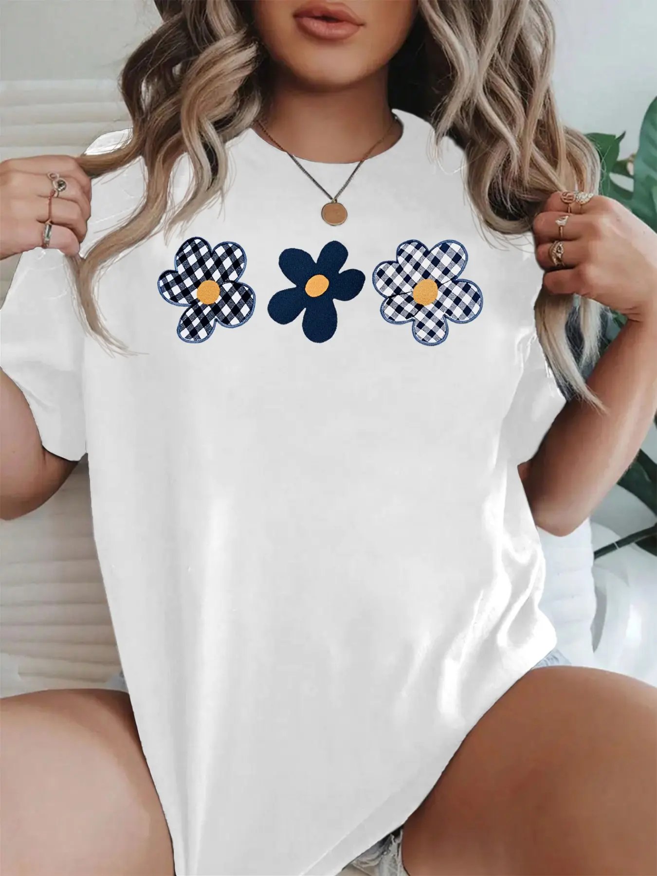 Women's Casual Short Sleeve Crew Neck Cotton T-Shirt - Gingham Flower Print, Multiple Colors, Machine Washable, Spring/Summer Top, Soft Skin-Friendly Fabric, Daily Wear, Fashion Design