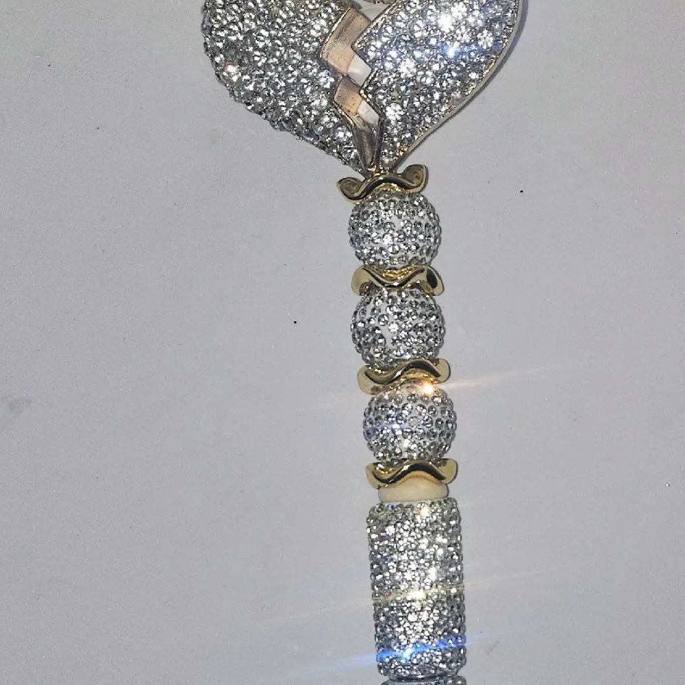Characters and Bedazzled Pen Toppers with Sparkling Rhinestones and Elegant Design for Stylish Writing