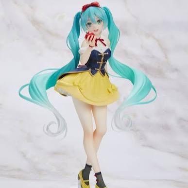Vocaloid Hatsune Miku (Snow White) Wonderland Figure