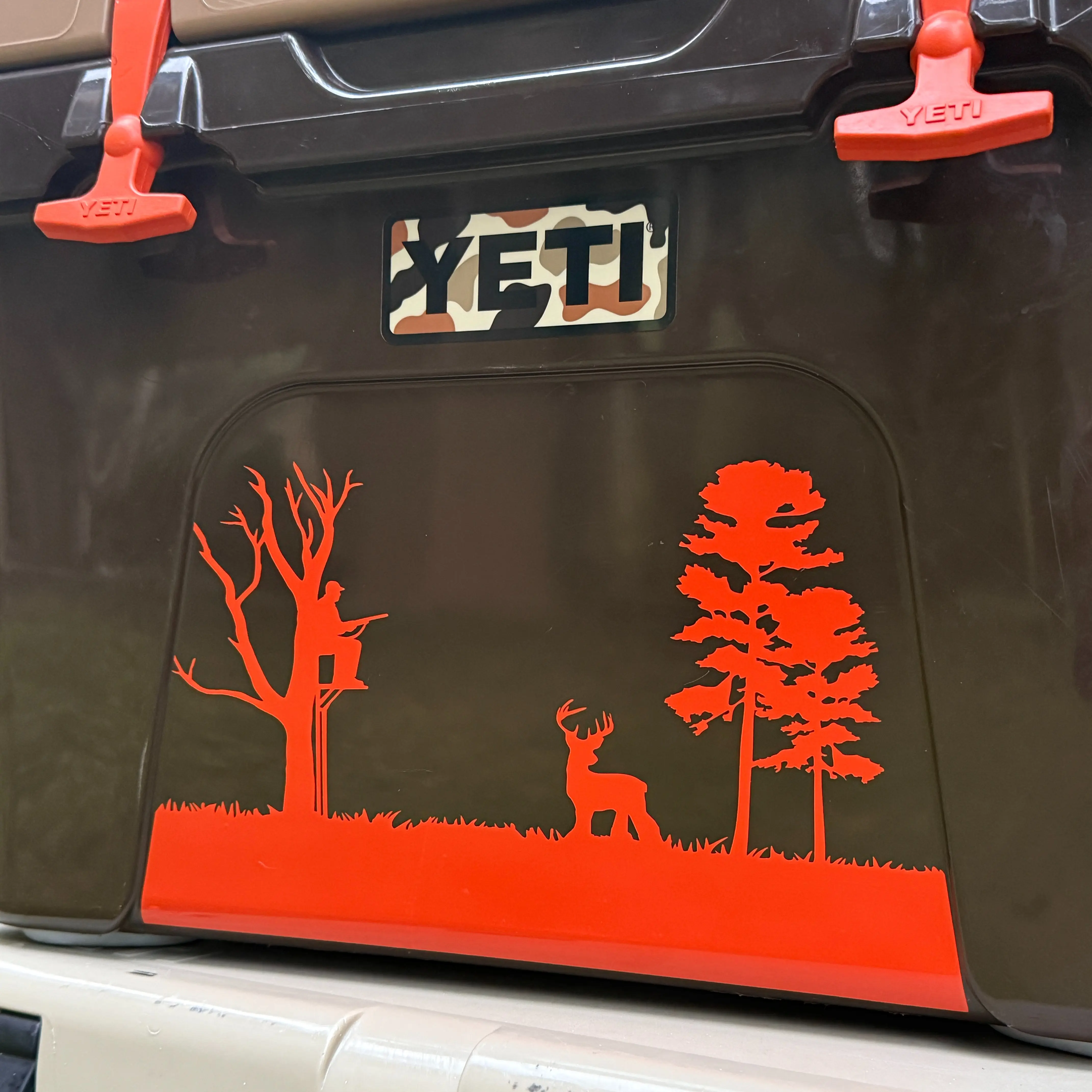 Deer Hunting TREESTAND Decal For Coolers And Trucks Deer Hunting TREESTAND Decal For Coolers And Trucks