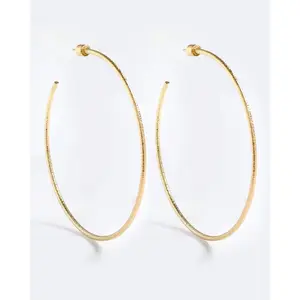 EXTRA AF HER HOOPS
