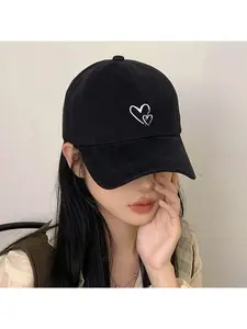 Women'S Baseball Cap Featuring a Heart Shape Print, Perfect for Outdoor Activities, And Casual Wear. This Adjustable Leisure Sports Cap Is Ideal for Vacations, Travel, And Street Fashion
