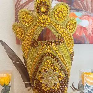 Corona para Santo Yoruba Religion - Gold Embroidered Design with Floral and Beaded Details