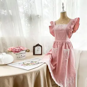 【Mother’s Day】Vintage Cottagecore Pink Apron with Lace Embroidery & Ruffles, Aesthetic Kitchen Apron with Pockets for Women, Romantic French Style Cooking Apron, Perfect for Baking, Gardening & Photo Shoots, Ideal Gift for Mom/Grandma
