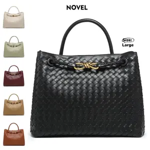 NOVEL Premium Luxury Handwoven Large Andiamo Handbag Fashionable and Unique Bucket Bag Adjustable Shoulder Strap with Metal Buckle One-Shoulder/Underarm Bag Spacious and Versatile Crossbody Bag for Commuting