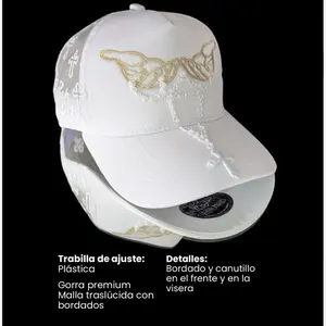 Gorra, con manos y rosario, gorra con manos y camándula Dios por delante, gorra