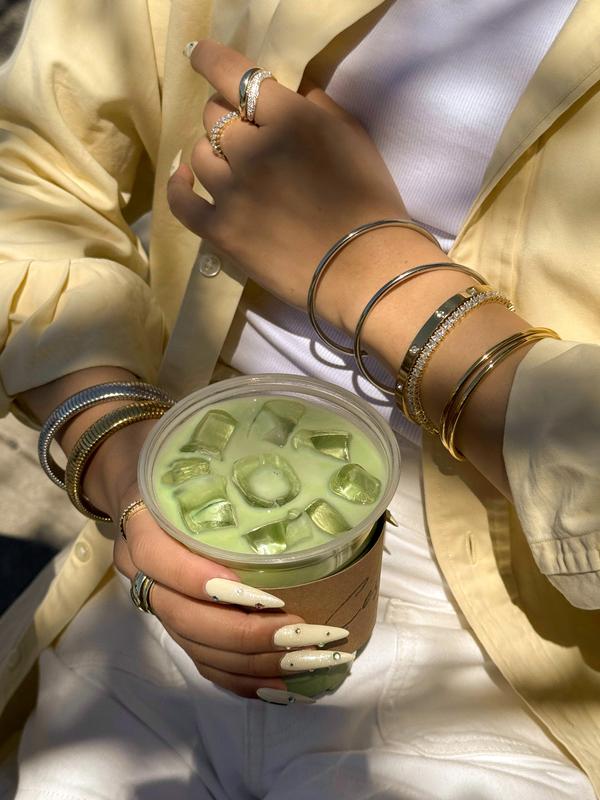 PAVOI Waterproof Chunky Stretch Bracelet for Women - 14K Gold Plated Cobra Statement Bracelets - Stainless Steel Flexible Bracelet - Trendy Gold Jewelry Gifts