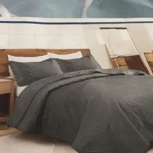 Lightweight Quilted Bedspreads Queen size Bed- 3 Piece Oversized Bedspreads Queen- Soft Bedding Set with 2 Matching Pillow Shams - Best For Summer Gift