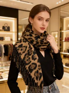 Sweet Cool Vintage Leopard Print Tassel Scarf for Women, New Style Hot Girl Winter Thick Shawl, Fashion Accessory for Autumn & Winter