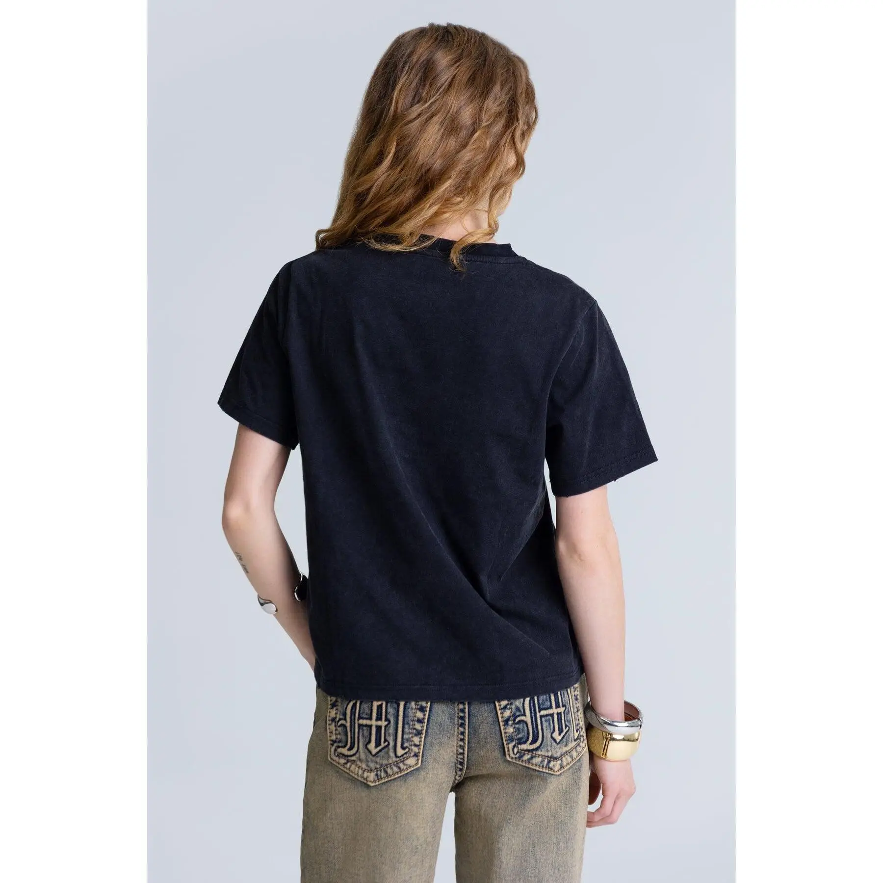 Valeria Script Tee