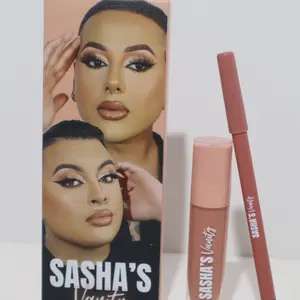 Pretty Brown Lip Gloss Kit