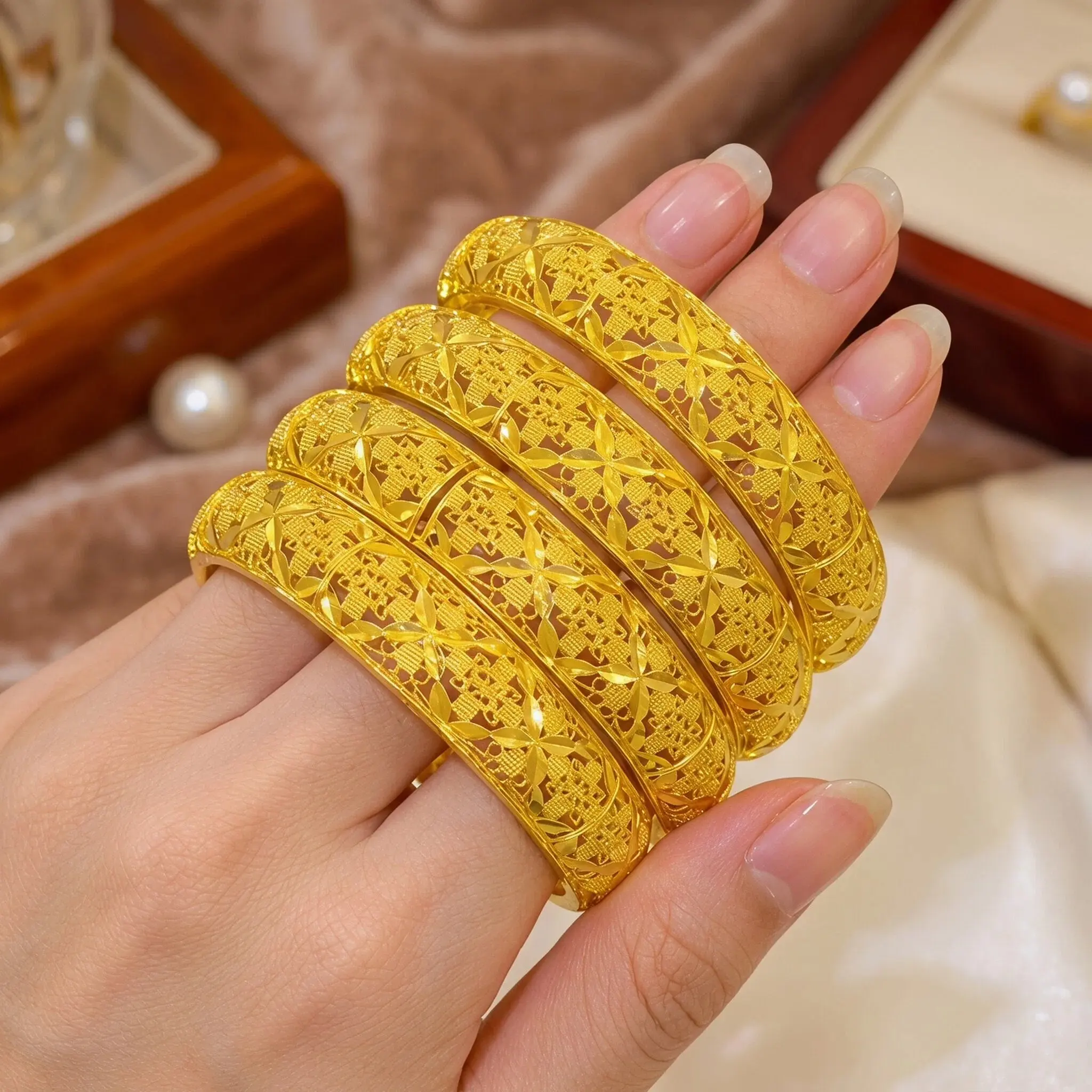 Hollow Four Leaf Clover Filigree Wide Bangle Hypoallergenic Vintage Fashion Bracelet ,gifts for girlfriend,accessories for women,womens gifts