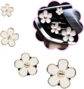 4 count   Air Freshener Vent Clips Cute White Daisy Flower  Accessories for Women with Lavender Scent