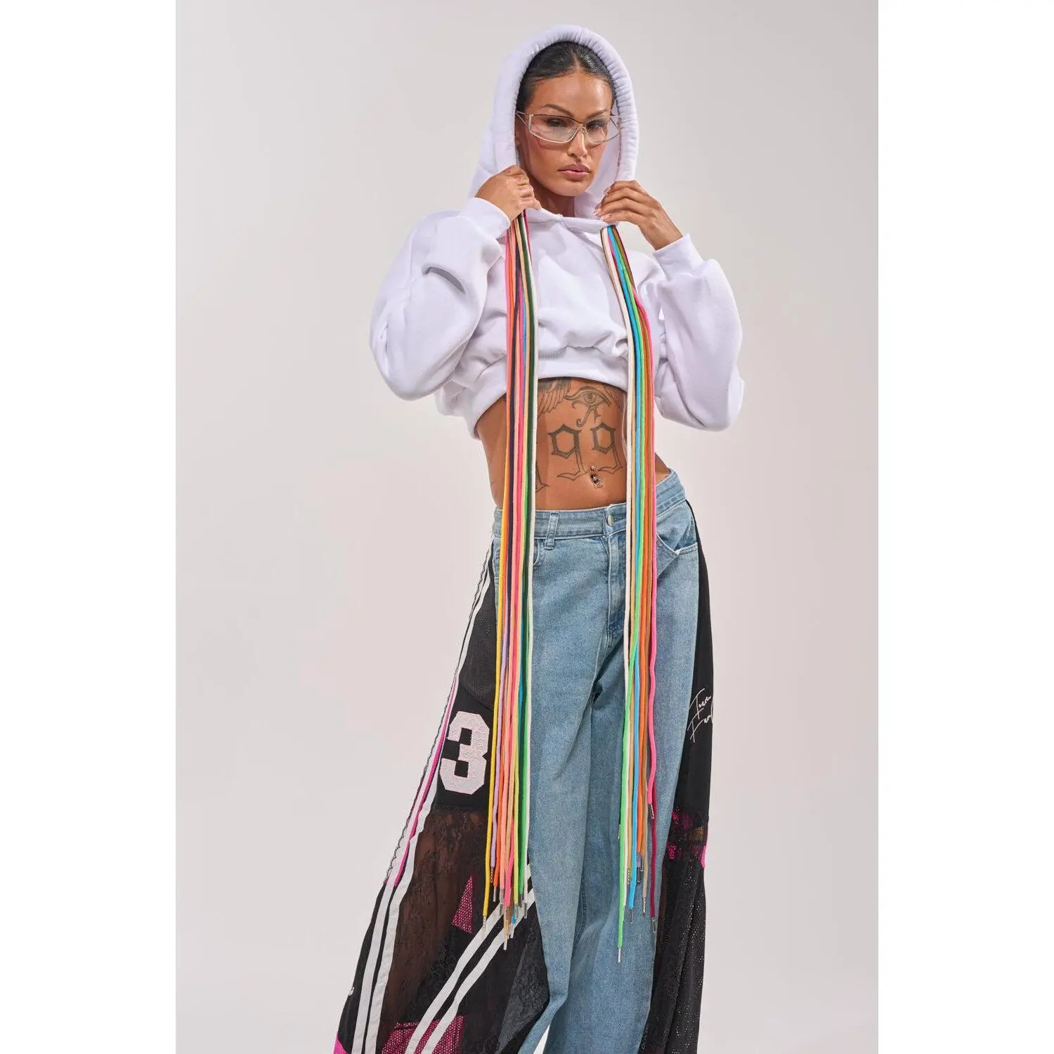 STRINGED HOODIE