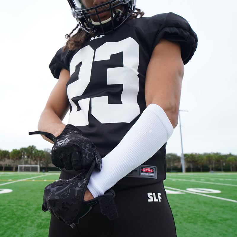 Basic White Seamless Forearm Sleeve - Comfortable Support & UV Protection for Men & Women - Lightweight Breathable Compression Sleeves for Sports Everyday Use