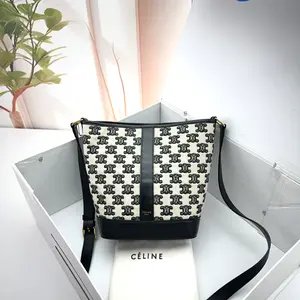 Pre-owned Celine Canvas Shoulder Bags 7.8'' R2239 Shoulder Bag C534958168 0225 T1 Chloe