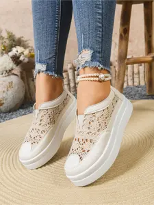 Women's Hollow Out Hook Flower Thick Sole Loafers, Breathable Slip-On Casual Shoes, Summer Outdoor Platform Sneakers