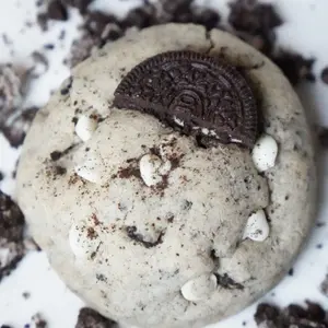 Cookies & Cream Cookie with White Chocolate Chips for a Delicious Snack