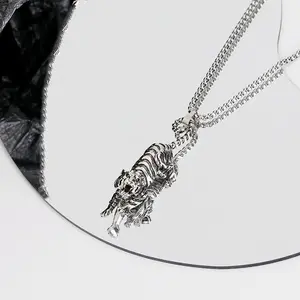 Three-dimensional Tiger Hip Hop Necklace Tide Men's and Women's Long Sweater Chain Pendant Jewelry Accessories Pendant Choker Cool