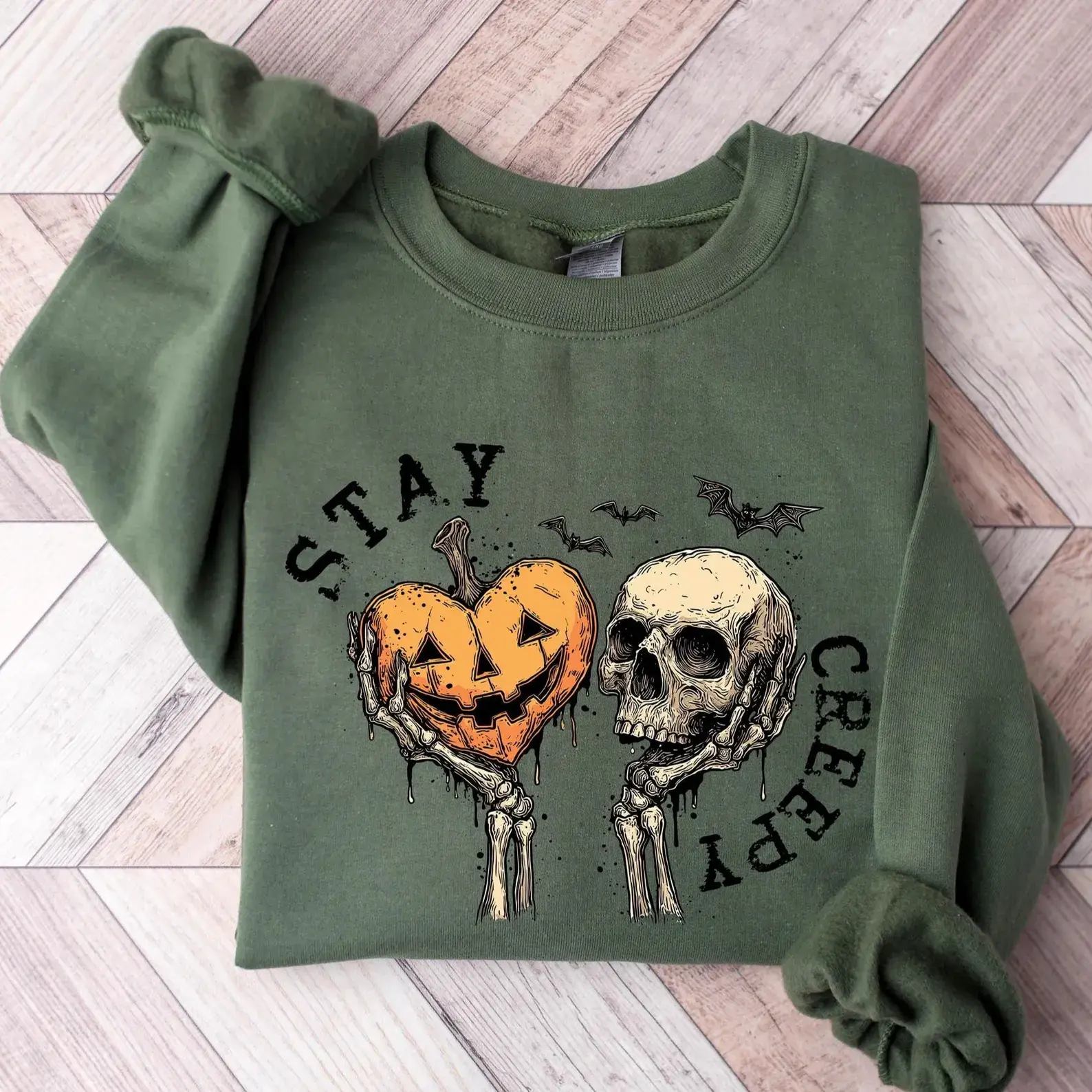Stay Creepy Skeleton Sweatshirt, Spooky Heart Pumpkin Skull Crewneck, Gothic Halloween Bat Trend, Vintage Creepy Aesthetic Graphic Apparel