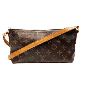 Pre-owned Louis Vuitton Canvas Shoulder Bags Trotter Monogram Shoulder Bag