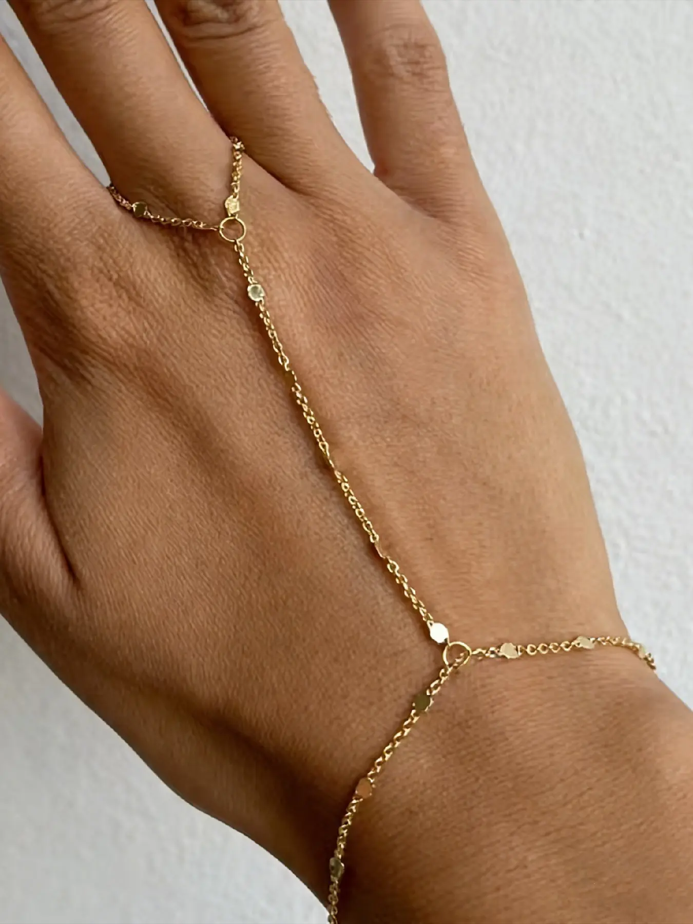 1 PC Elegant Finger Chain Bracelets Stainless Steel Stackable Design Cuff Bracelets For Women & Girls Bride Wedding Engagement Party Jewelry Mother's Day Gift Fashion Bracelets Elegant Minimalist Bangle Link Chain Bracelet Adjustable Bracelets
