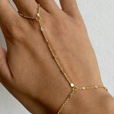 1 PC Elegant Finger Chain Bracelets Stainless Steel Stackable Design Cuff Bracelets For Women & Girls Bride Wedding Engagement Party Jewelry Mother's Day Gift Fashion Bracelets Elegant Minimalist Bangle Link Chain Bracelet Adjustable Bracelets