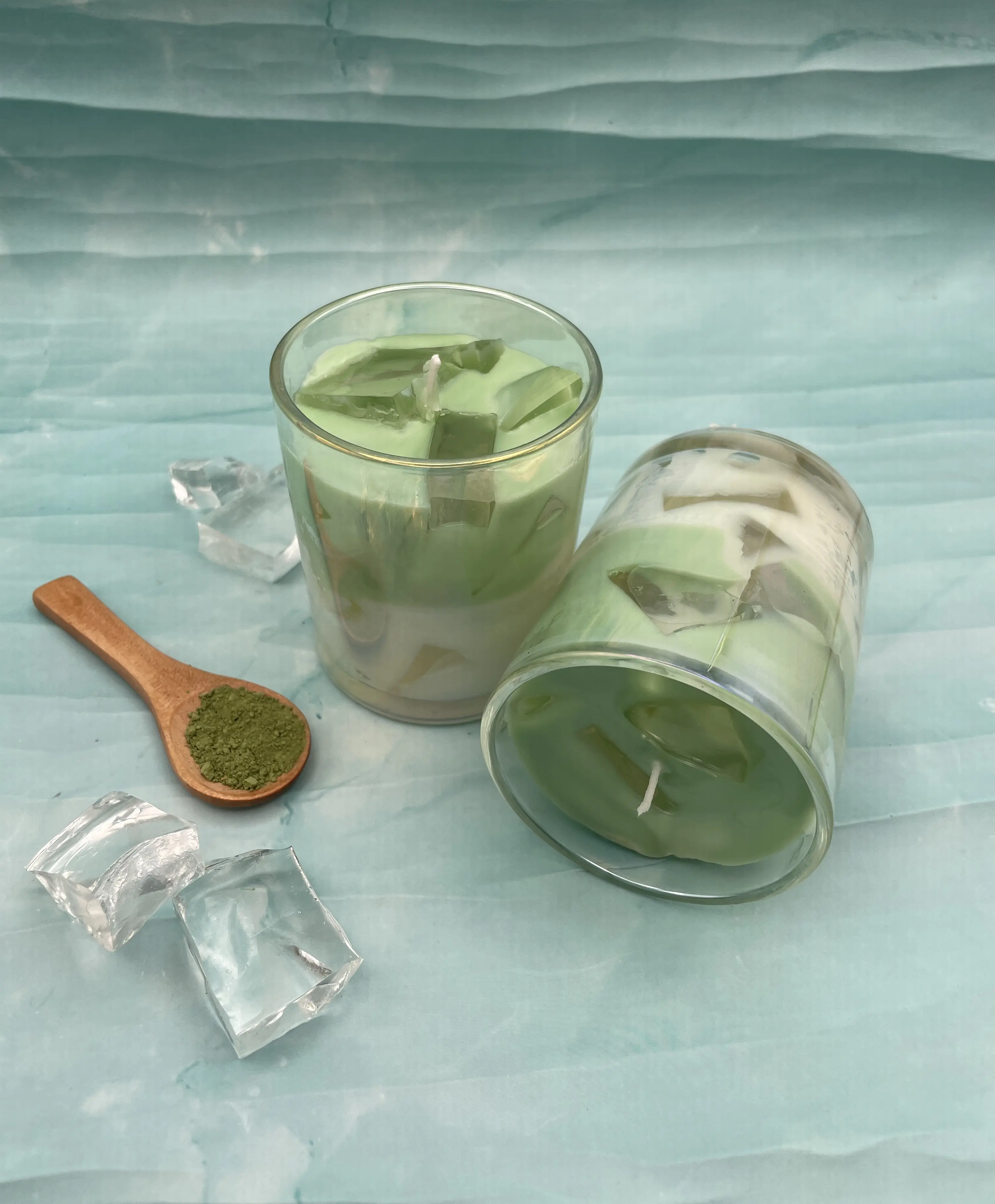Iced Matcha Latte Scented Mini Coconut Soy Wax Candle with Realistic Gel Wax Ice Cubes for Cozy Ambiance and Eco-Friendly Burn Aroma Decor