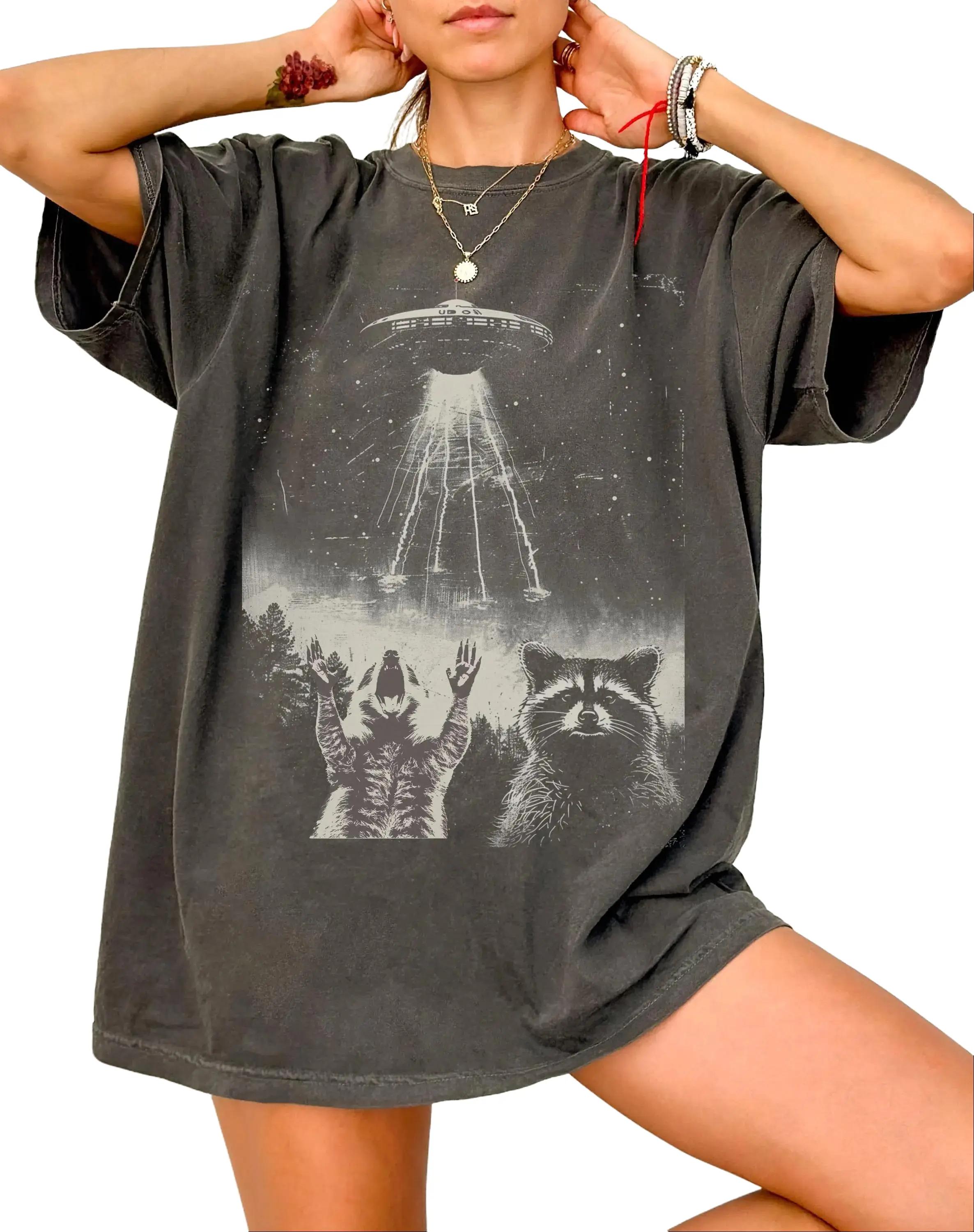 Vintage Raccon UFO Comfort Colors Tshirt, Funny Raccon Retro Shirt Gift, Raccoon Oversized Tshirt,Raccoon Lover Tshirt Ufo Meme Tee