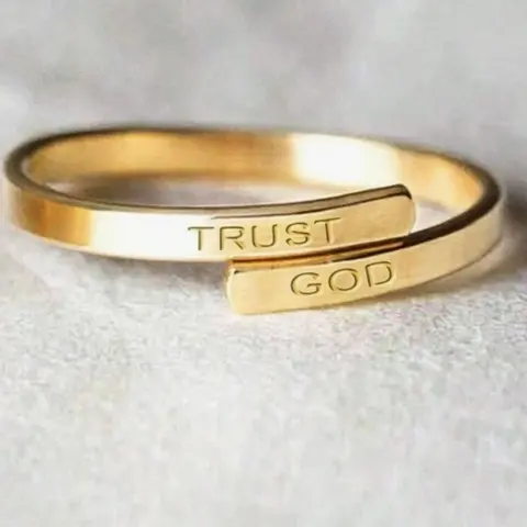Letter Engraved Stainless Steel Ring, Metal Rings, Fashion Jewelry for Party, Daily Clothing Decor, Trendy All-match & Exquisite Jewelry for Birthday Gift, Wedding Promise Rings, Personalized Jewelry