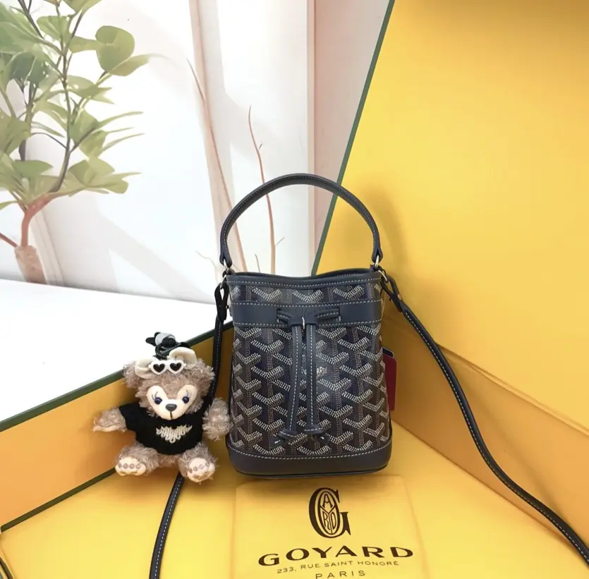 Pre-owned Goyard Petit Flot Mini Bucket Bag