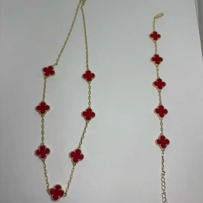Set de pulsera y collar