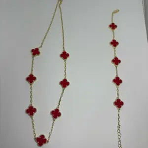 Set de pulsera y collar