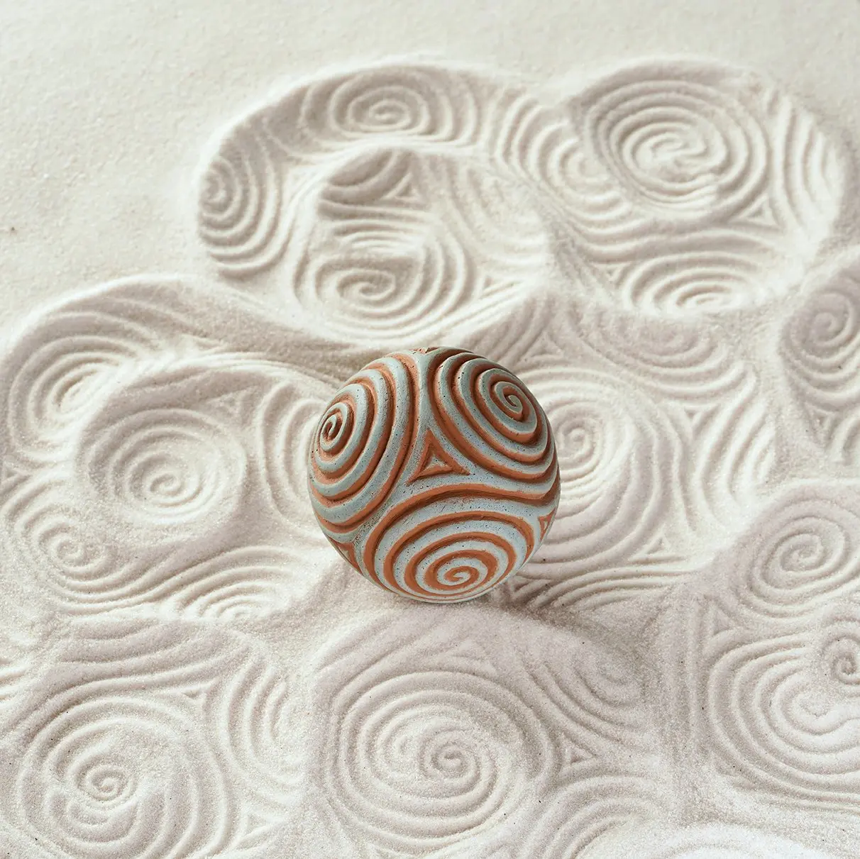 Sand Sphere | Spirals | Medium