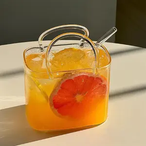 Handbag-Shaped Glass Water Cup with Straw, Perfect for Cocktails, Juices, Tea, and Floral Drinks, Stylish and Functional Drinkware