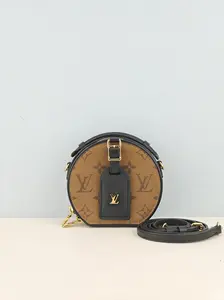 Pre-owned Monogram Reverse coated canvas Shoulder Bags Louis Vuitton Reverse Monogram Canvas Mini Boite Chapeau Bag