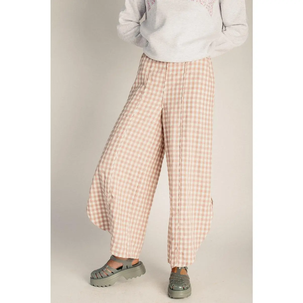 The Blevin Tulip Checkered Pant in Pink Blush
