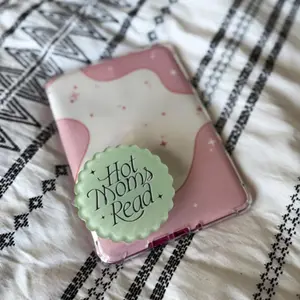 Hot Moms Read BIGGER Kindle Grip, Kindle Holder, Kindle Accessories, Phone Holder, Kindle Holder