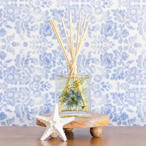 Rosy Rings Sea Salt Mist Accent Diffuser, Single Piece, 4 oz Last 4-6 Months Small Glass Reed with Floral Embedded Flowers Coastal Aroma, Bathroom Bedroom Livingroom Spa Decor Luxury Gift