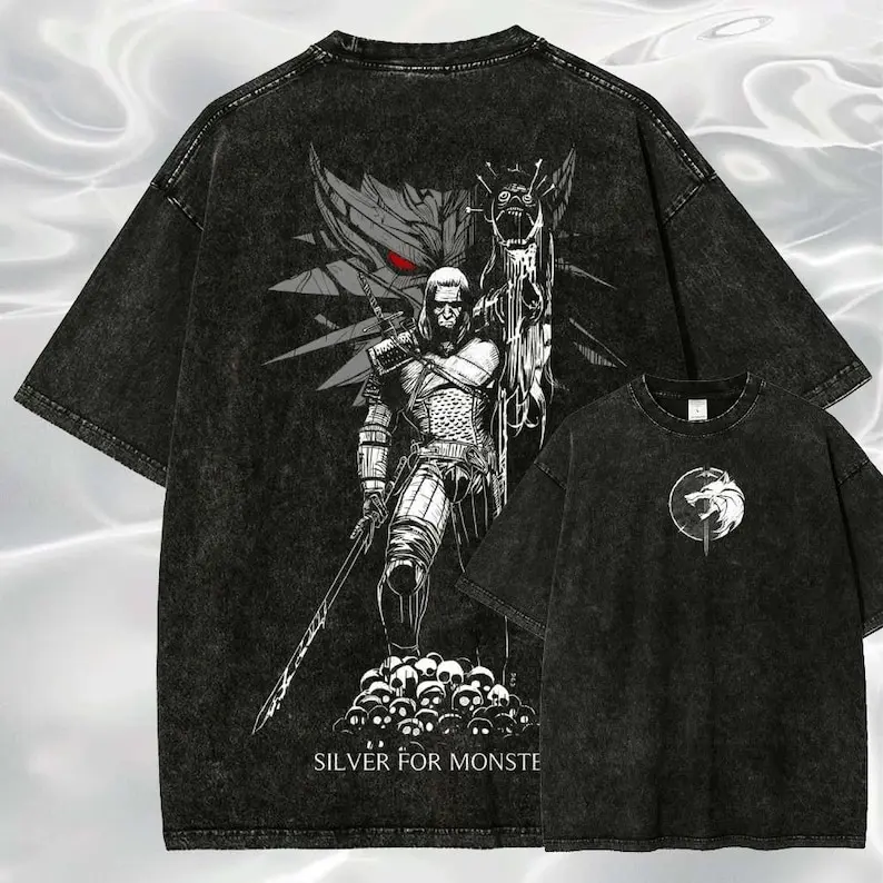 Men's Fitted Cotton Activewear T-Shirt, Vintage Game Graphic Crewneck, Figure-Flattering Washed Black Casual Top