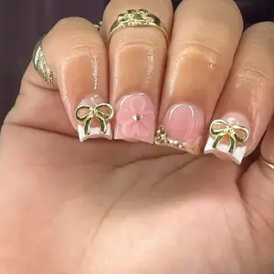 10 pcs Y2K Style Gold Bow Press On Nails, Handmade Pink Flower Square Nails, White French Design, Gold Bow Embellishment, 3D Pink Flower Decoration Fake Nails, Cute And Lively,  Suitable For Daily Use,For Women And Girls  Supplies Handmade Press On Nails