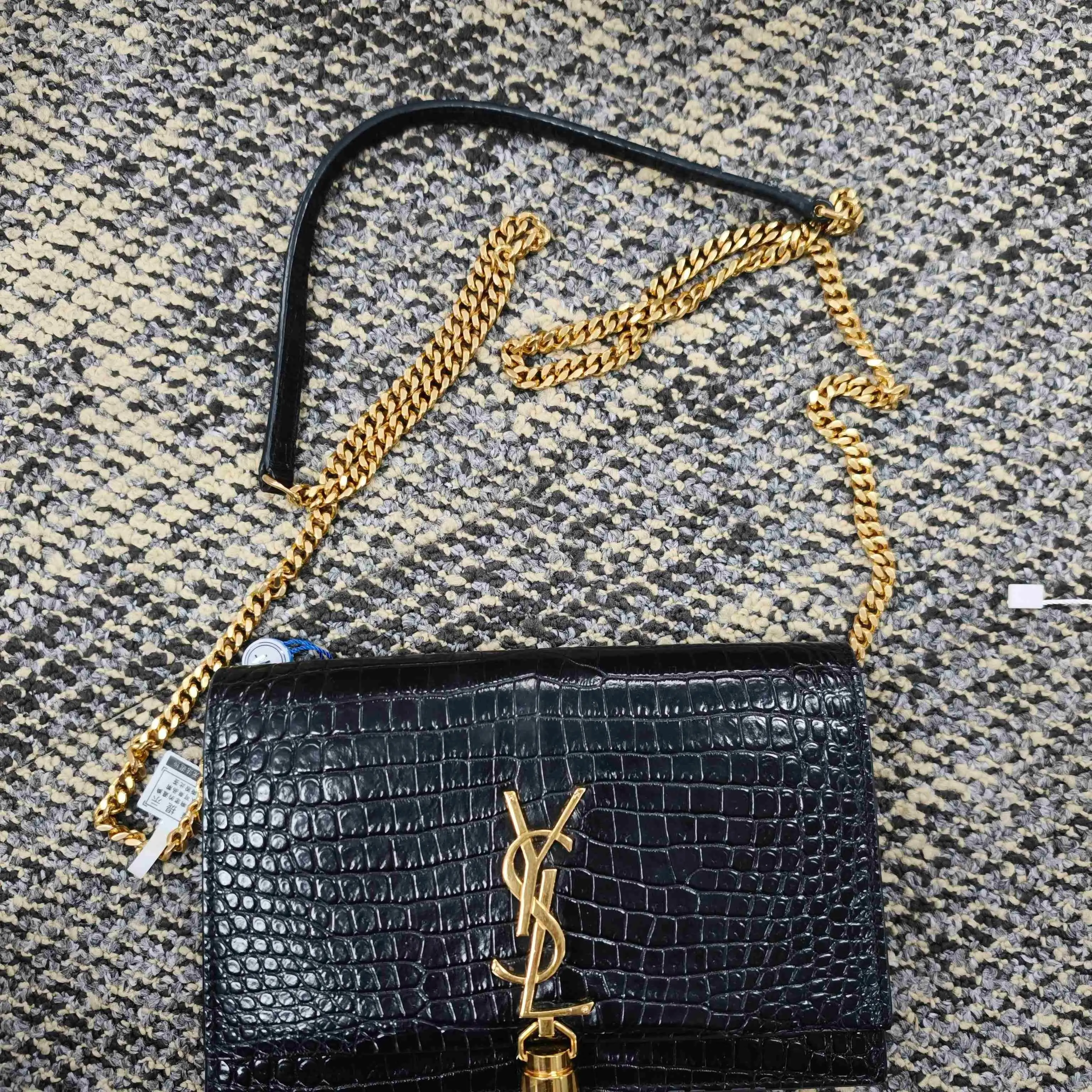Pre-owned Yves Saint Laurent leather Crossbody bags Saint Laurent YSL Monogram Kate Bag in Crocodile Embossed (Gold Hardware)