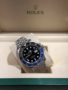 Rolex GMT Master II 40 mm Black&Blue Bezel Batgirl Jubilee Bracelet Stainless Steel Watch