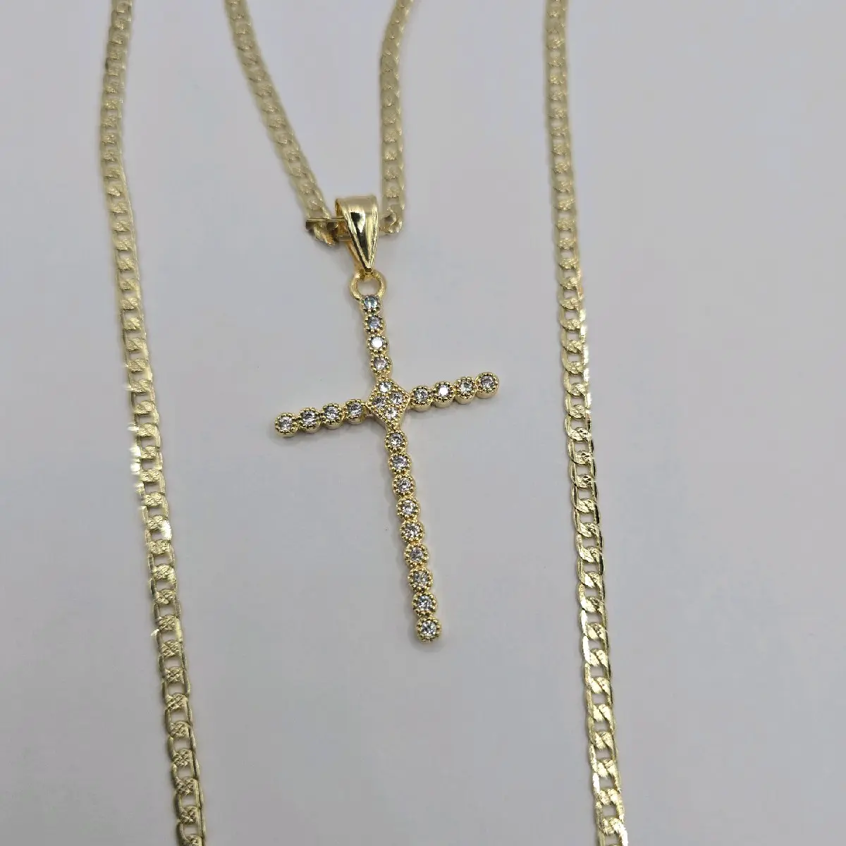 Cross beautiful style necklace gold-plated Cuban link style clear stone's GOLD-PLATED