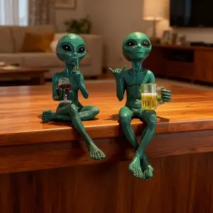 Alien Resin Garden Ornament, Dwarf Gnome Craft, Christmas Garden Decor, Computer Desk Decoration, Unique Home Accessories