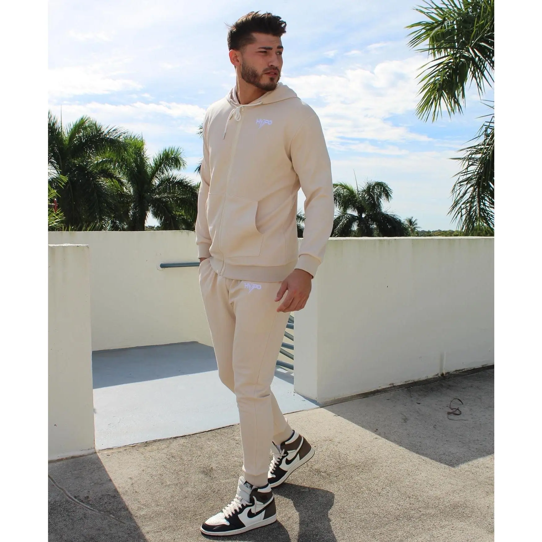 Cream Hypo-thermic tracksuit