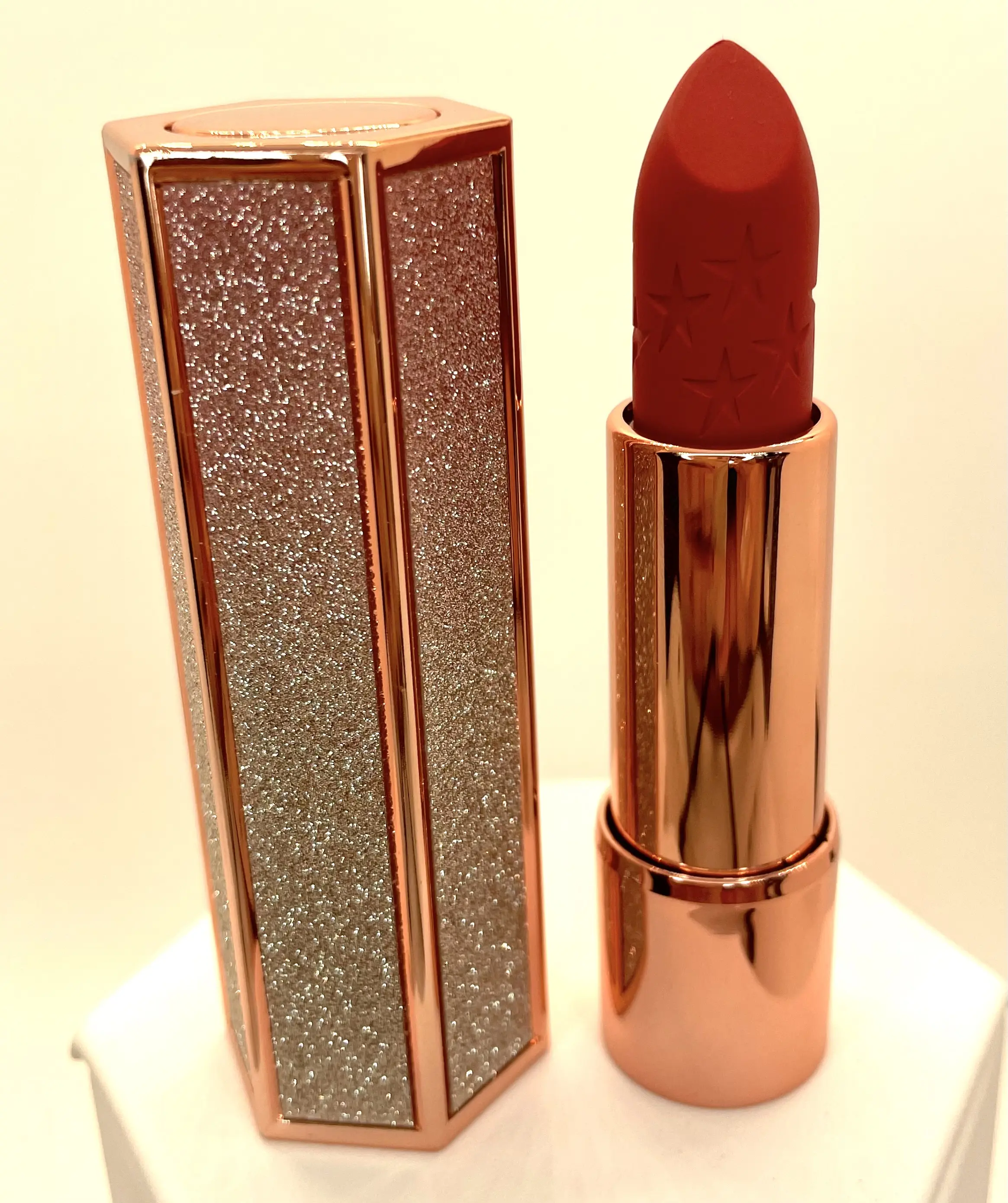 Amor Lipstick Satin High Pigmentation