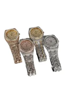 Gold, rose gold and silver-detailed dials and bezels, diamond-studded bracelet, elegant and beautiful mechanical watch