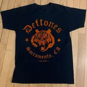 Deftones Tiger Sacramento California Unisex Black Cotton T-shirt