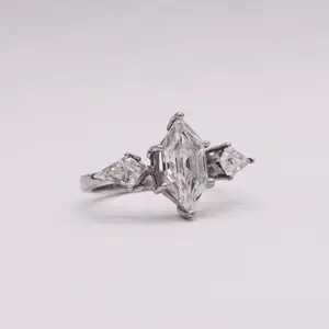Trinity Dutchess-Kite Ring 14K White Gold Youth Jewelry with Lab-Grown Diamonds Kite 1.51 ct & 0.6 ct Total Weight 3.09 gm Unisex Elegant Design